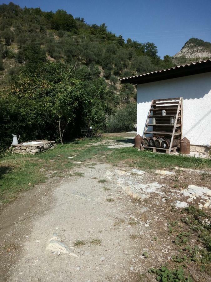 La Ferme Des Cailletiers Chez Marco Vila Lucéram Exterior foto